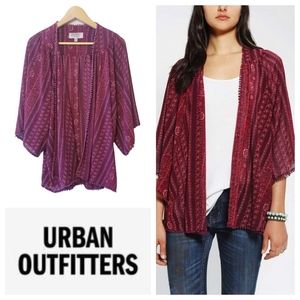 ECOTÉ | Urban Outfitters | Burgundy kimono